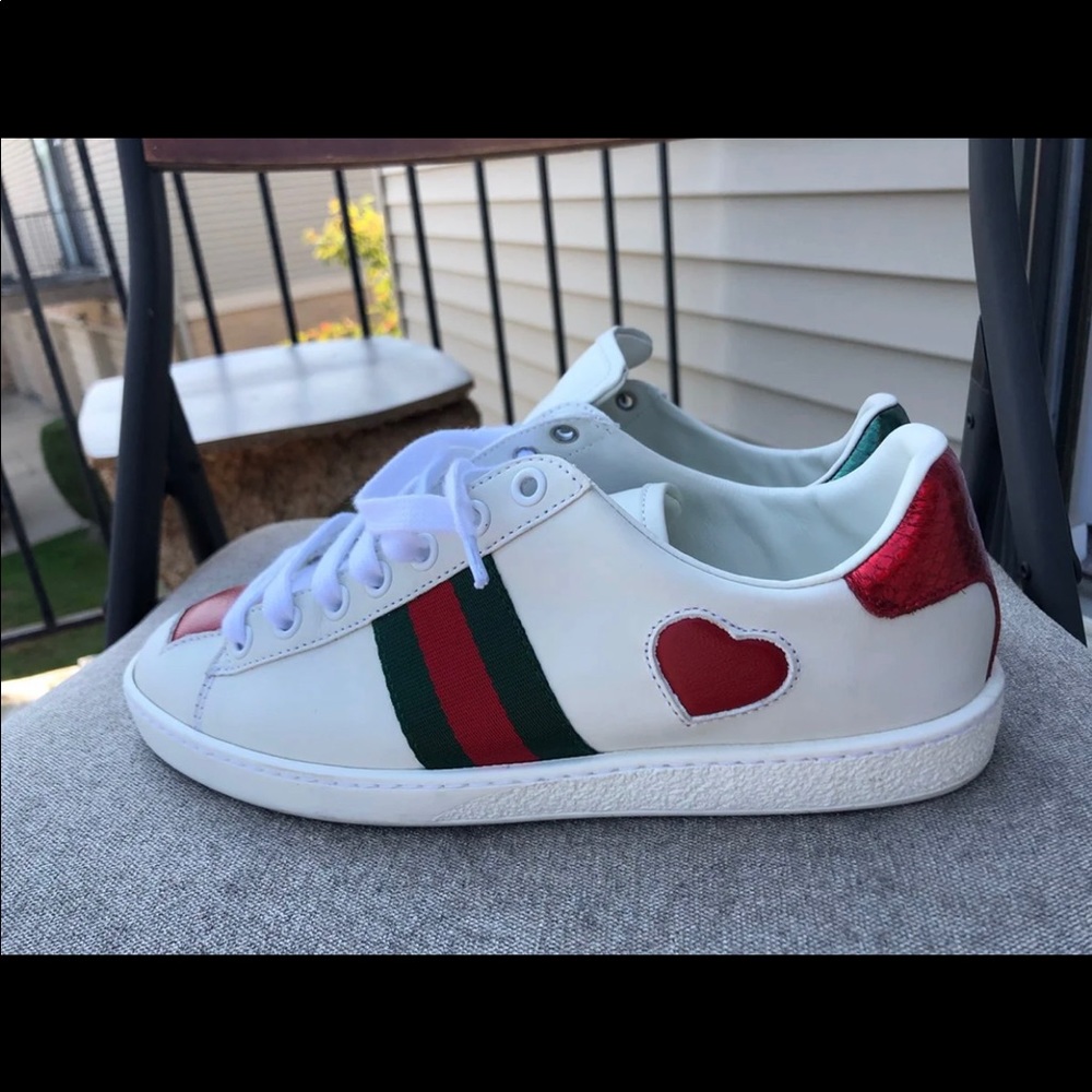 Authentic Gucci Ace Heart Sneakers 39
